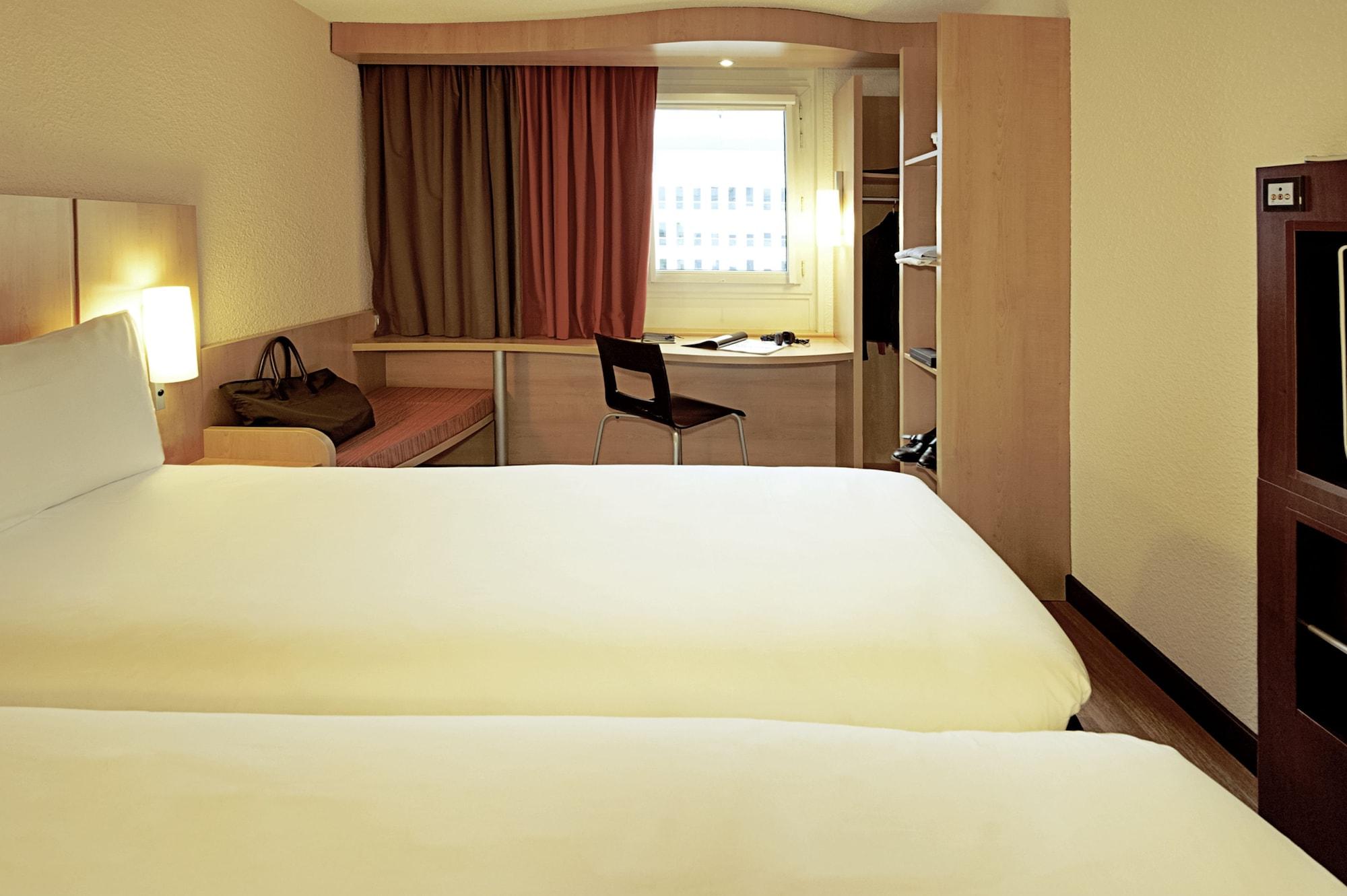ไอบิส มาร์เซย บอนเวียน กาลองก์ ปลาฌ Hotel มาร์กเซย ภายนอก รูปภาพ