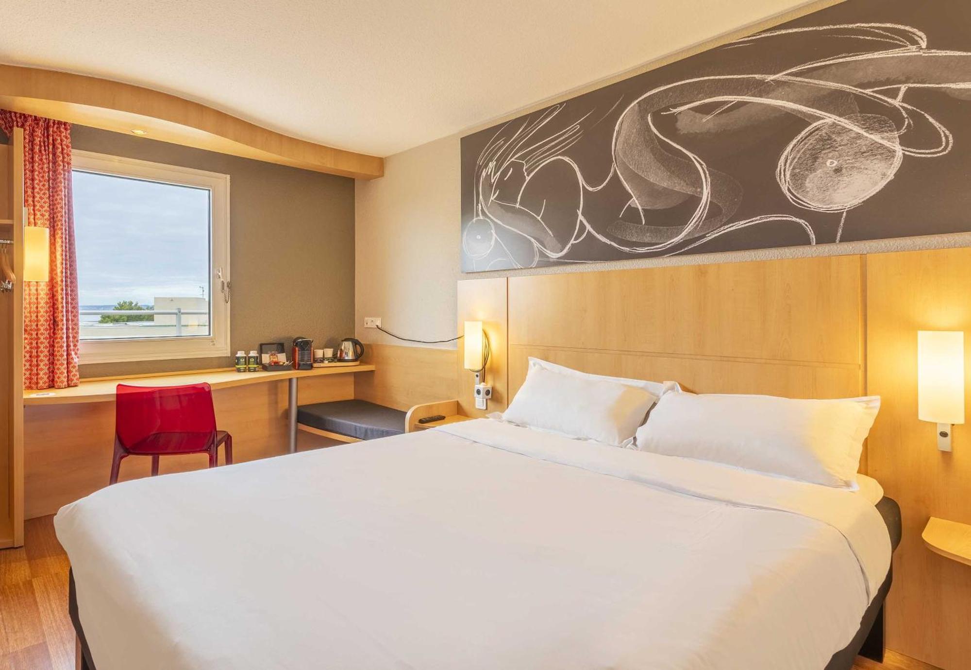 ไอบิส มาร์เซย บอนเวียน กาลองก์ ปลาฌ Hotel มาร์กเซย ภายนอก รูปภาพ