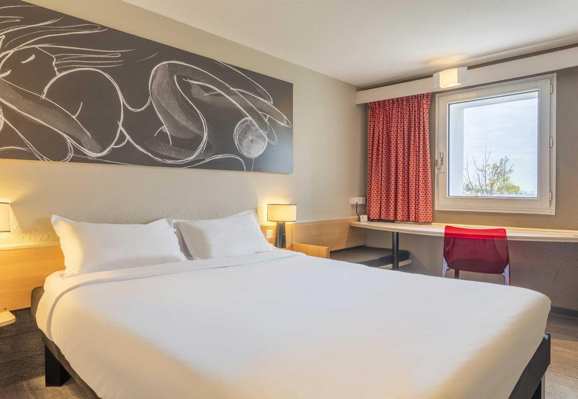 ไอบิส มาร์เซย บอนเวียน กาลองก์ ปลาฌ Hotel มาร์กเซย ภายนอก รูปภาพ