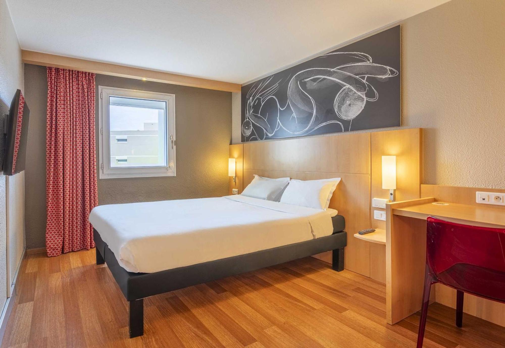 ไอบิส มาร์เซย บอนเวียน กาลองก์ ปลาฌ Hotel มาร์กเซย ภายนอก รูปภาพ